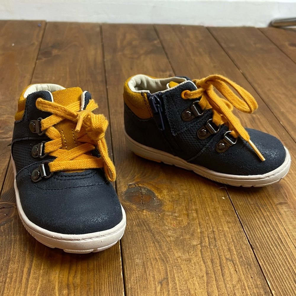 Clarks boys first ankle boots maxi square navy with yellow size 5W
